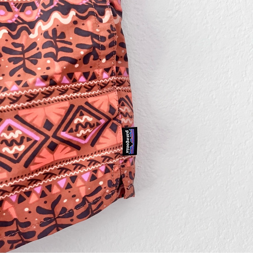 Patagonia Barely Baggies 2.5” Mangrove Tiki Henna Brown Shorts Sz L - Picture 2 of 4